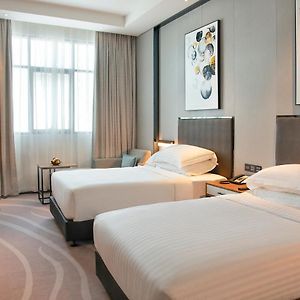 Deluxe Twin Room – Beach transfer & Shuttle to Deira city center mall